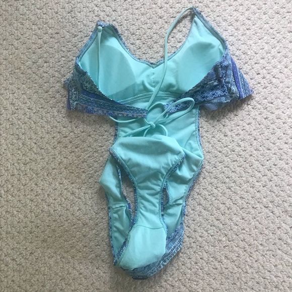 Arizona One Piece Swimwear - Picture 7 of 11